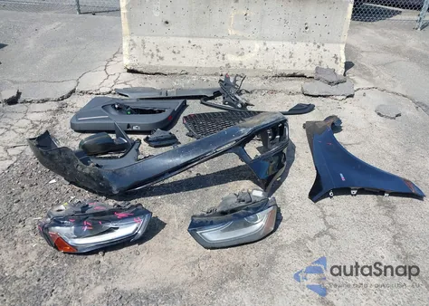 2015 Audi A4 2.0T Premium z USA, uszkodzony, nr VIN WAUAFAFL8FN027014